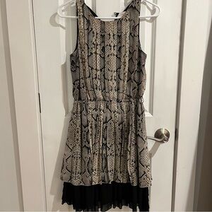 Jessica Simpson Black and Cream Snake Print Mini Dress